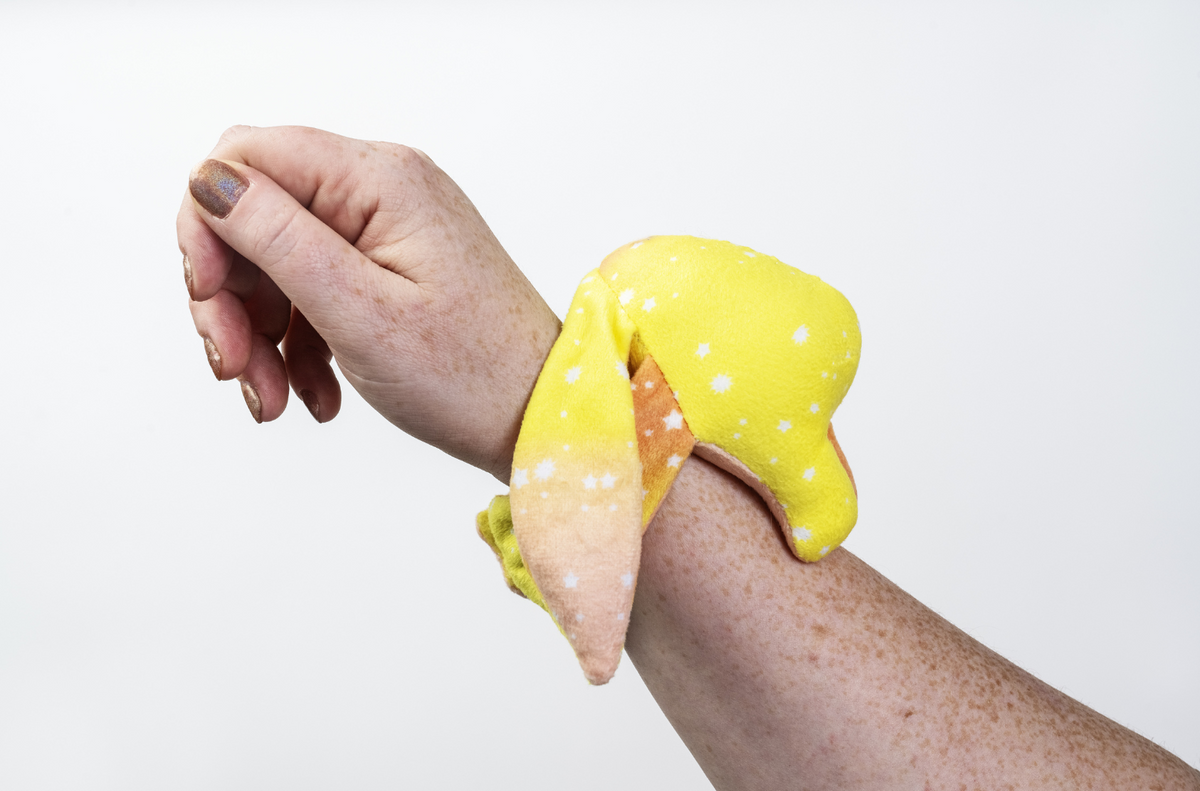 Spark Mini Wrist Hugger, view 3