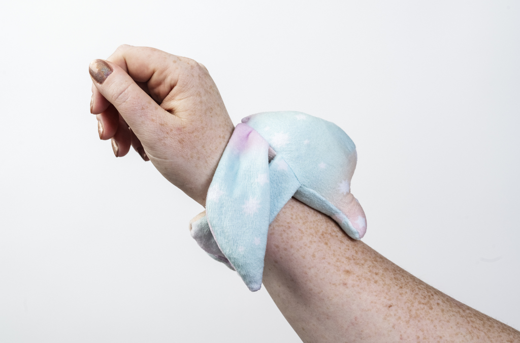 Aura Mini Wrist Hugger, view 3