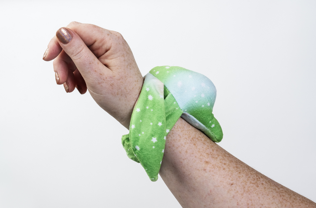 Clover Mini Wrist Hugger, view 2